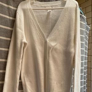 1901 girls white cardigan